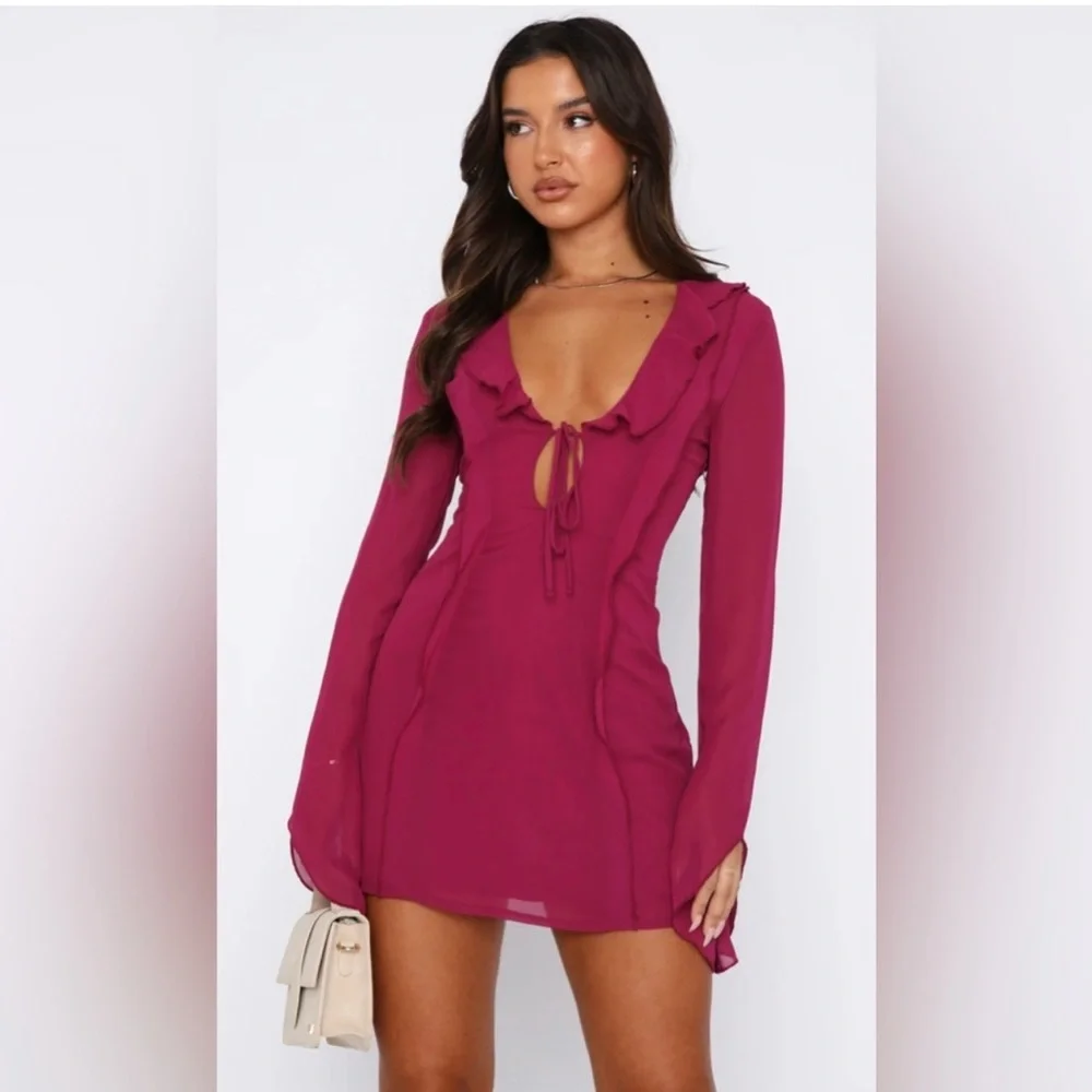 White Fox Boutique Falling To Pieces Dress in Berry – Size Small NWT - Picture 2 of 5